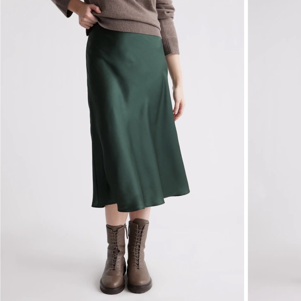 Lush Green A-Line Midi Skirt for Casual Work